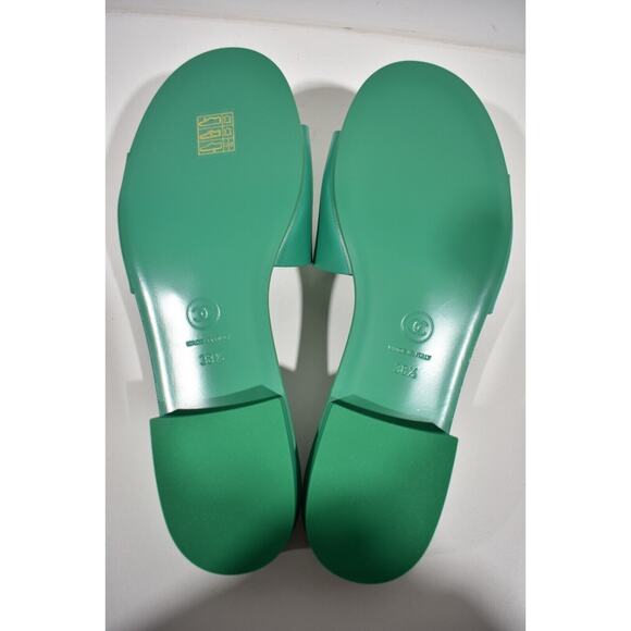 Chanel 23P Green White Leather CC Logo Letter Mules Slide Slip Sandal Flat 38.5 - Picture 12 of 12